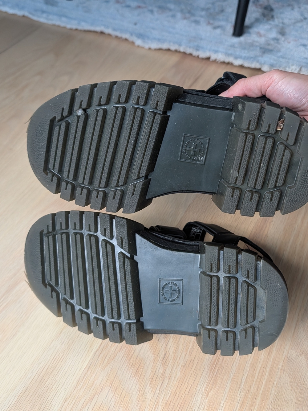 Dr. Martens Ricki Platform Sandals - Size 6 - Picture 2 of 10